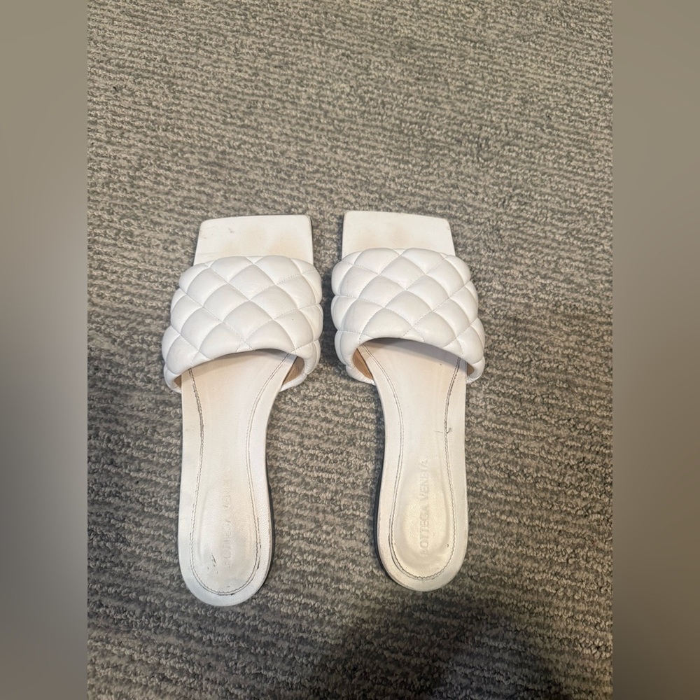 BOTTEGA VENETA slides